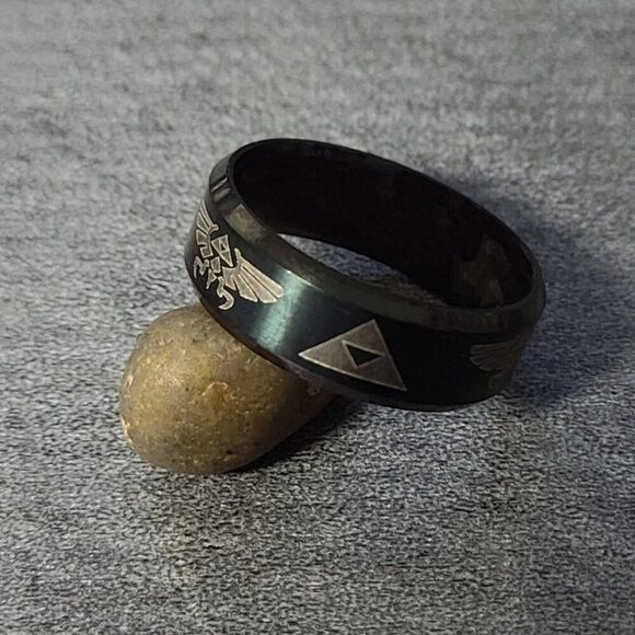Personalized Engraved Men's Black Zelda Promise Ring or Wedding Ring - Picture 4 of 9
